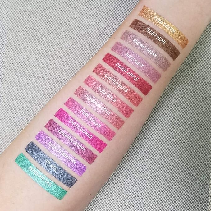 Aromi Hot Pink Magenta Metallic Liquid Lipstick (Fab Flamingo)