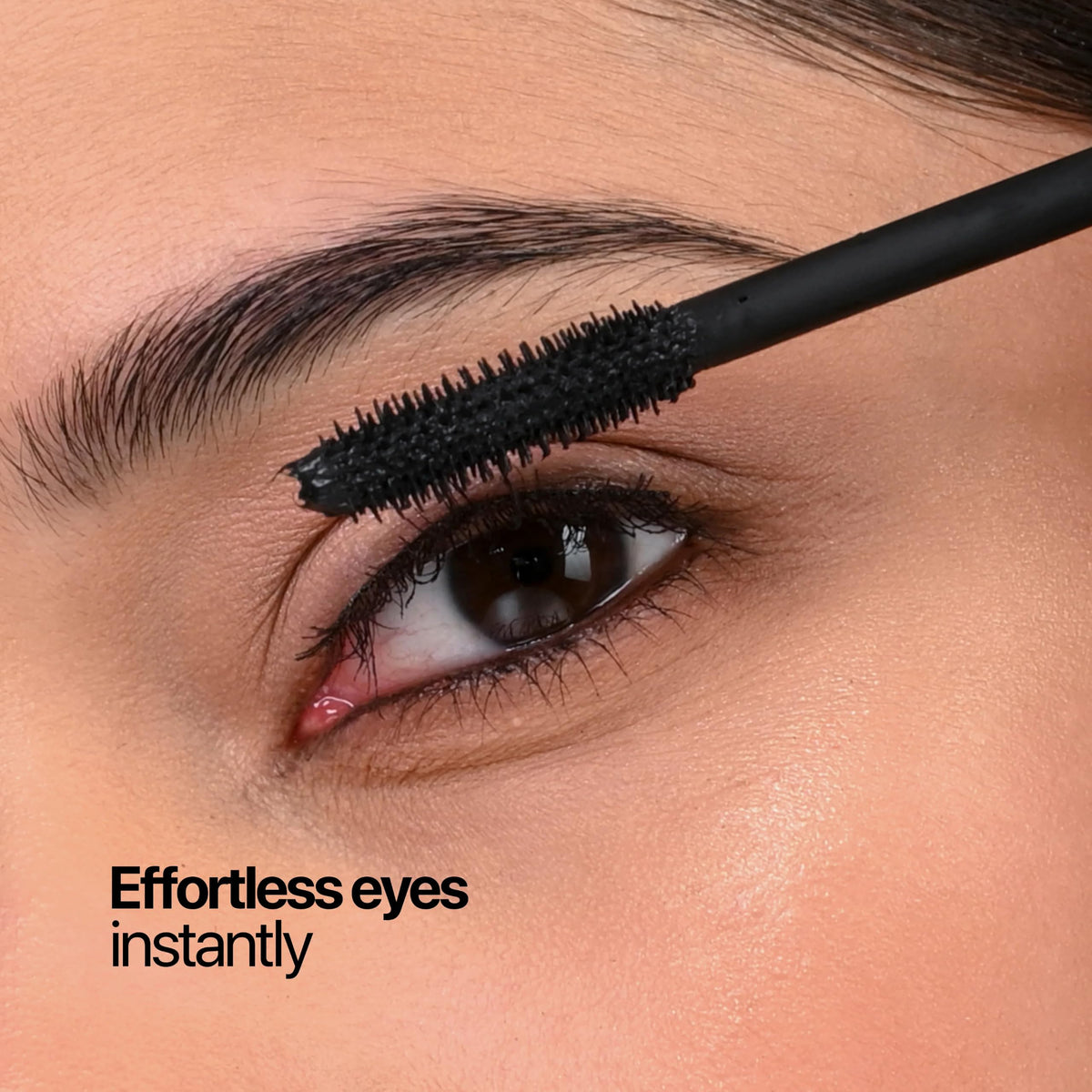 IRIS - Volumizing Mascara (12 Hrs Hold) | Lash Growth Formula - Dermatologically & Ophthamologically Tested | Smudgeproof and LightWeight | Black 12 ml