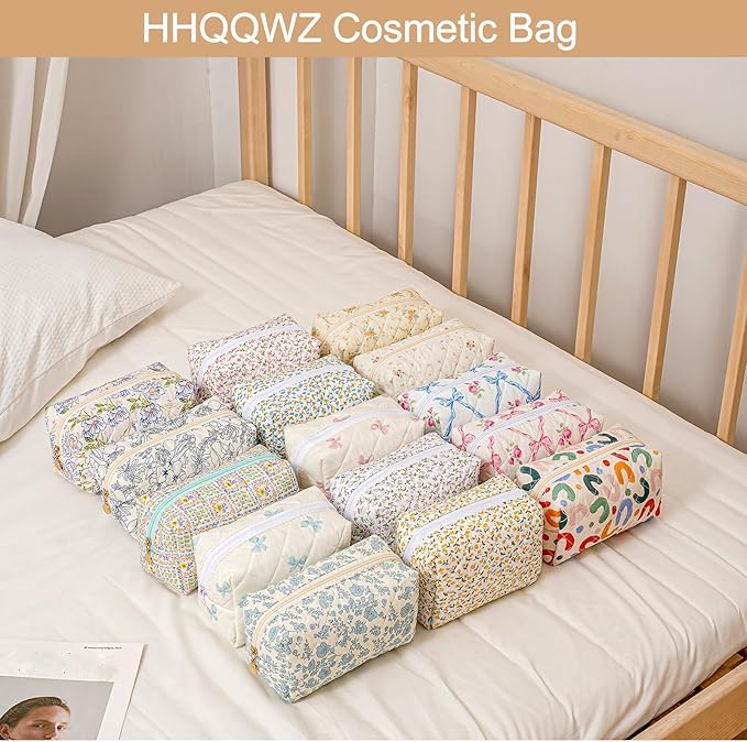 HHQQWZ Makeup Bag Travel Cosmetic Bag for Women Girls, Zipper Make Up Pouch, Floral Flowers Toiletry Organizer Makeup, Portable Storage Bag, Cosmetic Travel Cloth Bag (Pink+Large Blue Flowers)
