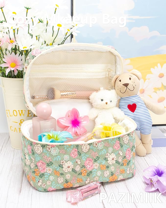 Quilted Makeup Bag for Women, Travel Cosmetic&Toiletry Bag,Green Flower
