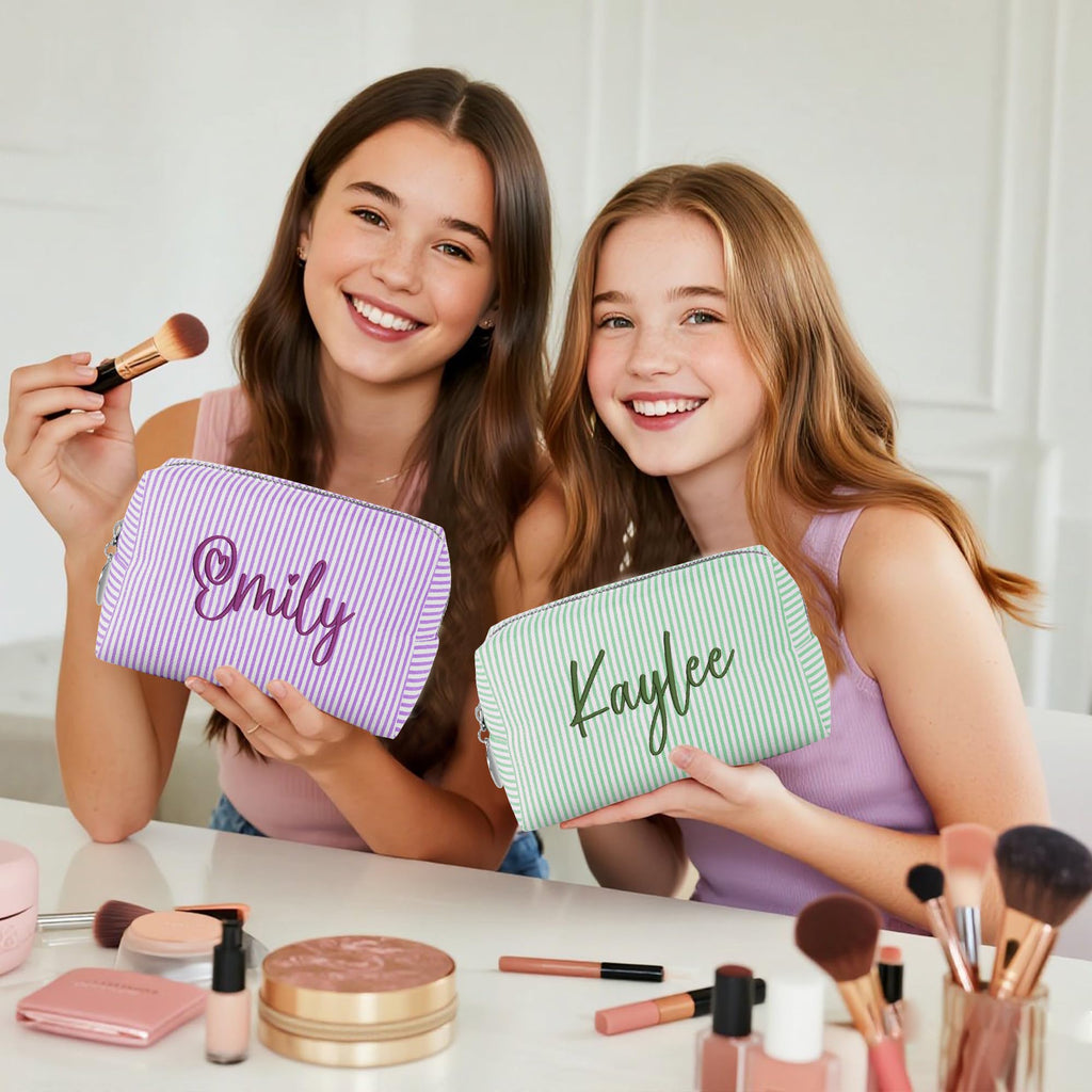 Yofair Personalized Makeup Bag with Name, Bridesmaid Gifts Large Capacity Travel Toiletry Case Custom Seersucker Cosmetic Bags Wedding Birthday Gifts for Girls Women