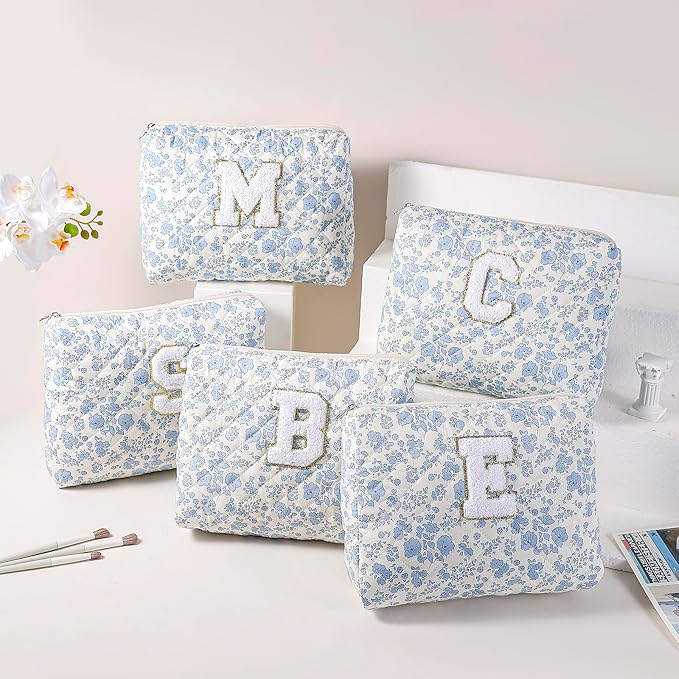 Alphabet Makeup Bag Cosmetic Bag for Women, Christmas Gifts for Age 11-18, Personalized Floral Coquette Travel Bag, Trendy Stuff Zipper Make Up Pouch Organizer Bag (Blue Floral E)