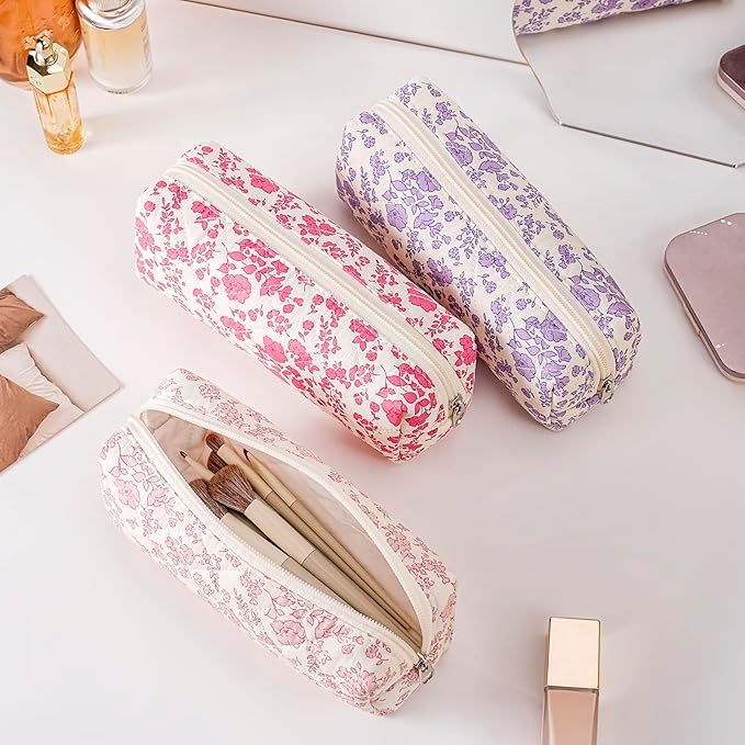 HHQQWZ Cute Floral Cotton Makeup Brush Cosmetic Bag for Women, Travel Quilted Zipper Make Up Bag, Flowers Toiletry Organizer Case Kawaii Makeup Cosmetic Travel Cloth Pouch (Pink+Big Red Floral)