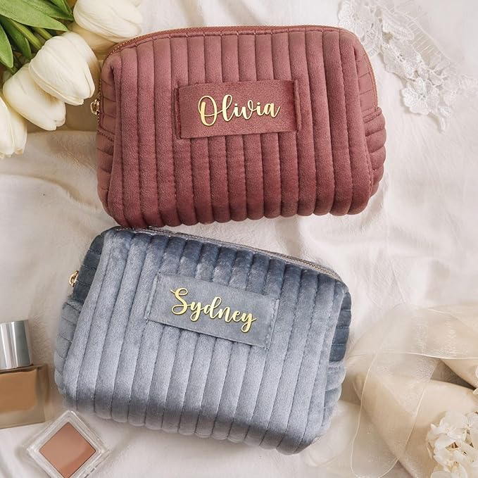 Snirov Personalized Makeup Bag, Black Velvet Custom Name Travel Makeup Bag for Women Teen Girls Birthday Gifts Mothers Day Gifts for Mom