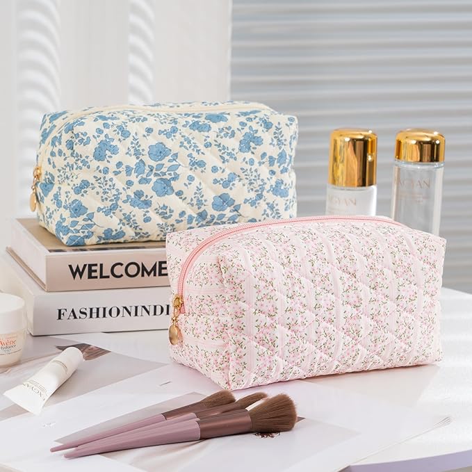UUYUUY Makeup Bag Travel Toiletry Bag for Women, Small Cosmetic Bags Cute Quilted Cotton Makeup Pouch for Purse Emergency Bag Pencil Case Accessory Bag, Pastel Pink