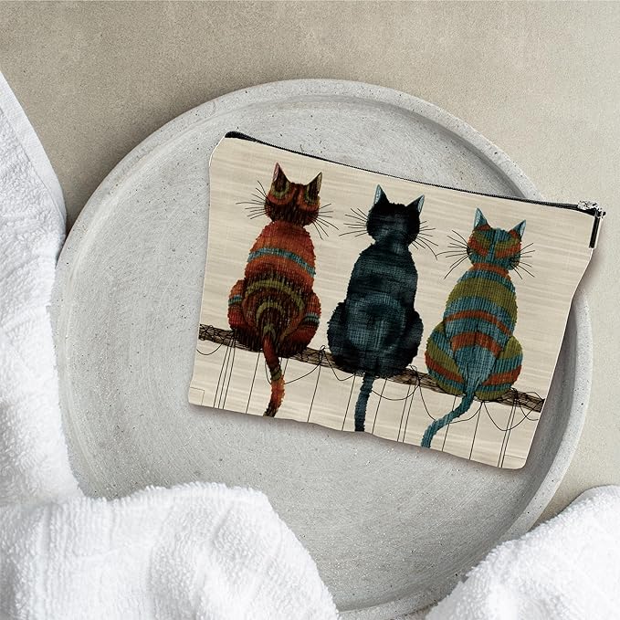 YKYENR Retro Makeup Bag - Three Cute Cats - Art Drawing Theme Cosmetic Bag, Toiletry Bag, Gift For Girls, Besties, Personal Care & Accessories(Back) - A24