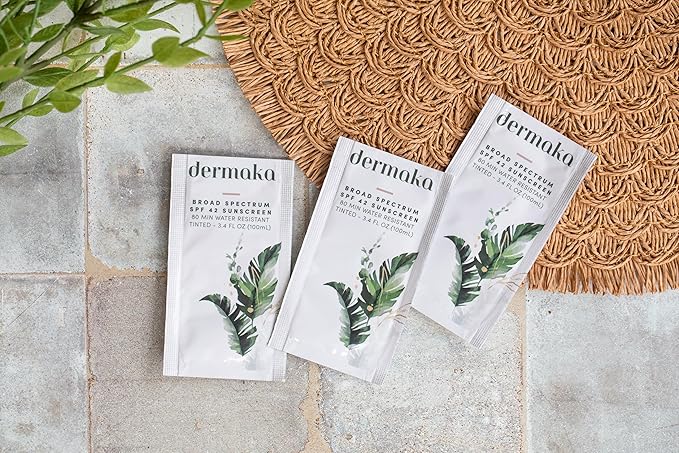 Dermaka Travel Size Mineral Sunscreen SPF 42, 25 Packets, Face & Body