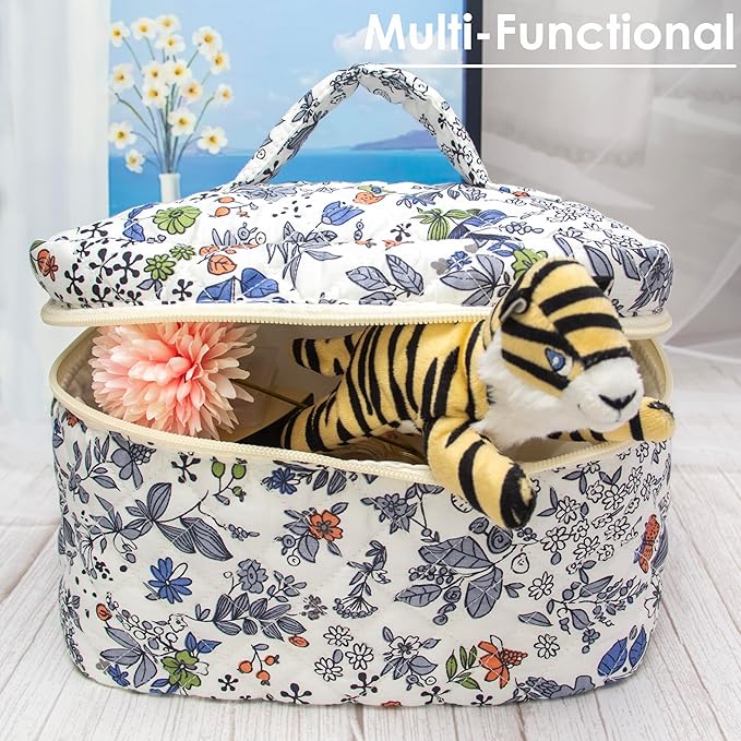 Quilted Makeup Bag for Women, Travel Cosmetic&Toiletry Bag,Leaf White