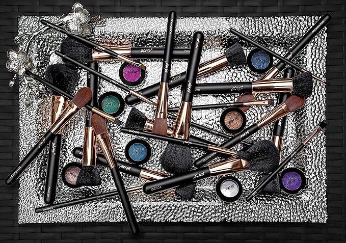 Skone Cosmetics Smokey Makeup Brush - Luxe Premium Rose Gold and Synthetic Black Smokey Eye Brush Used To Blend Eye Shadow - Professional Grade Nylon Smokey Make Up Brush - Smokey Brush for Eyes - Cruelty Free Makeup Brushes